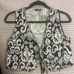 Zara Cropped Front Tie Patterned Vest